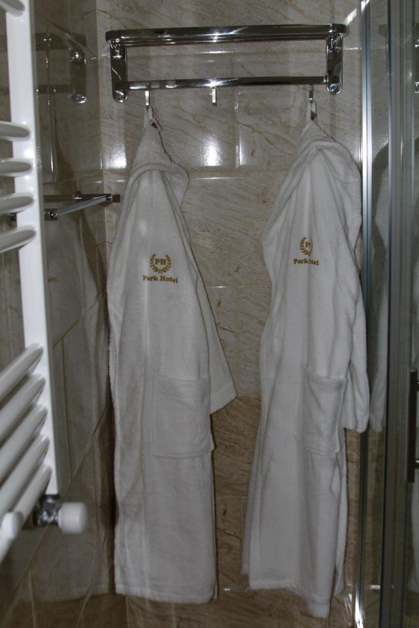 Park Hotel Kutaiszi Kültér fotó