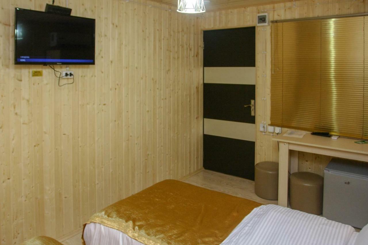 Park Hotel Kutaiszi Kültér fotó