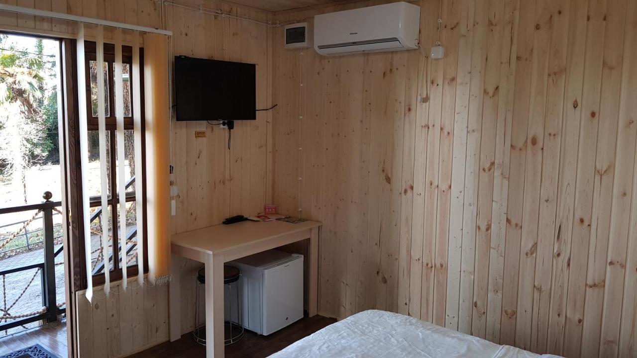 Park Hotel Kutaiszi Kültér fotó